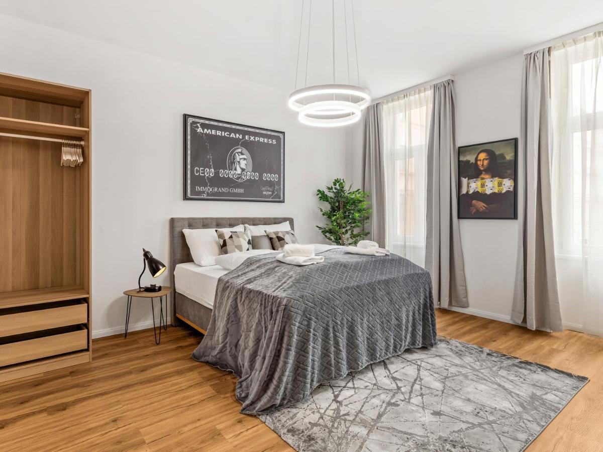 Sky9 Apartments District 6 Vienna Esterno foto