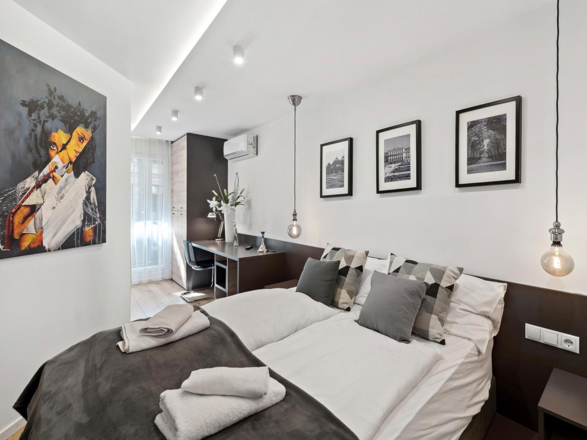 Sky9 Apartments District 6 Vienna Esterno foto