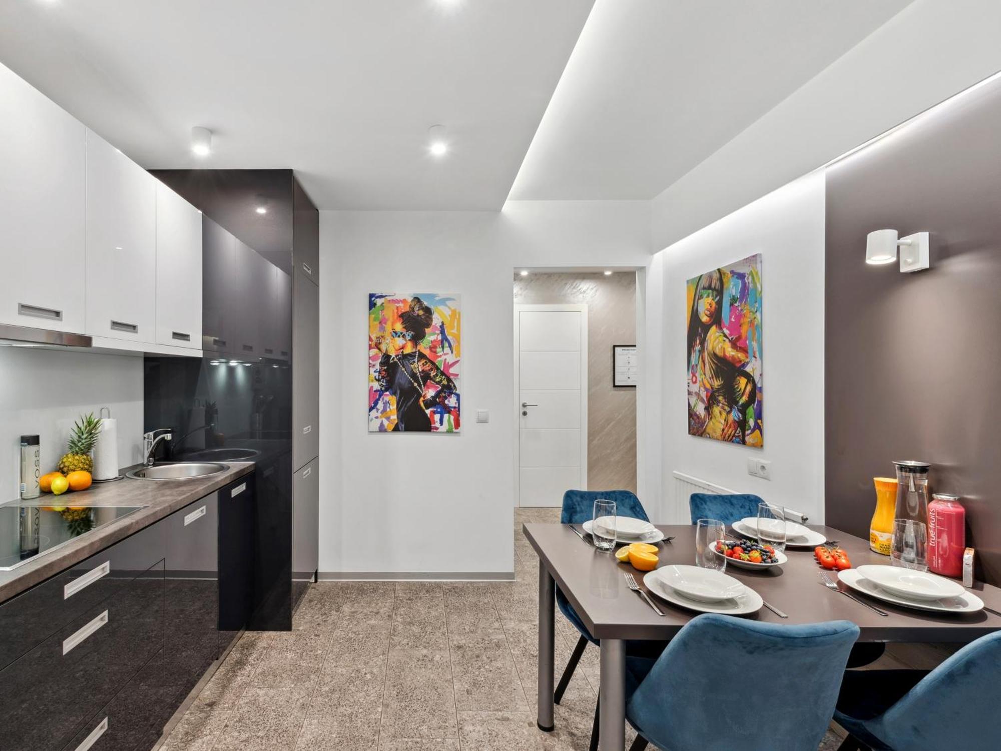 Sky9 Apartments District 6 Vienna Esterno foto